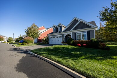 81 Fieldstone Ln unit 81, Beacon Falls, CT 06403 - photo 2