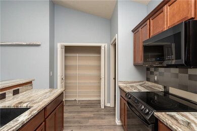 2612 Shadow Creek Ln, Des Moines, IA 50320 - photo 5