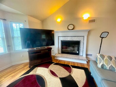 24 3rd St, Middletown, NY 10940 - photo 4