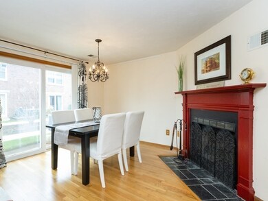 144 Quincy Shore Dr unit 140, Quincy, MA 02171 - photo 5