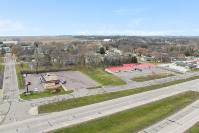 240 3rd Ave, Windom, MN 56101 - photo 3