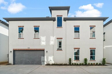 840 Wakefield Dr, Houston, TX 77018 - photo 2