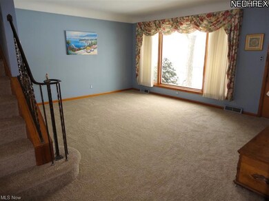 1857 Braeburn Park Dr, Euclid, OH 44117 - photo 2