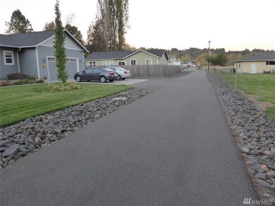 1231 SW 22nd St, Chehalis, WA 98532 - photo 2