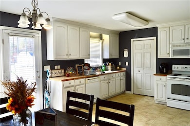 3168 Sundance Dr, Burlington, NC 27217 - photo 4