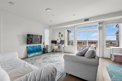 Marina Pointe, Oceanside, NY 11572 - photo 5