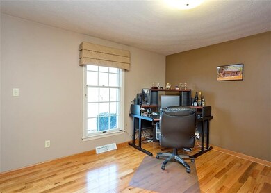 1003 Meadowview Dr, Apollo, PA 15613 - photo 4