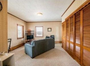 42 W Main Rd unit 2R, Middletown, RI 02842 - photo 4