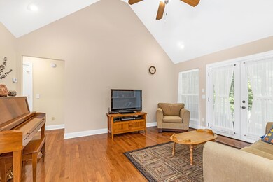 662 Soaring Eagle Cir, Hixson, TN 37343 - photo 7