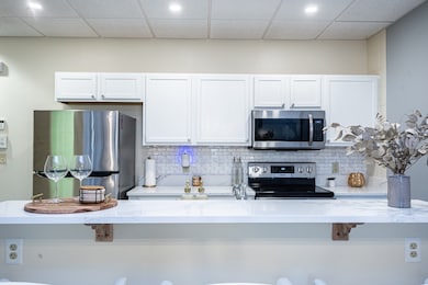 948 Main St unit 105, Waltham, MA 02451 - photo 4