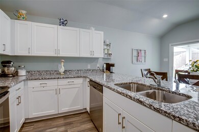 924 Avagail Ave, Springtown, TX 76082 - photo 6