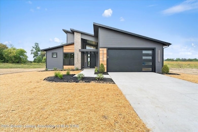 15260 Nottingham Fields Pkwy, Lansing, MI 48906 - photo 2