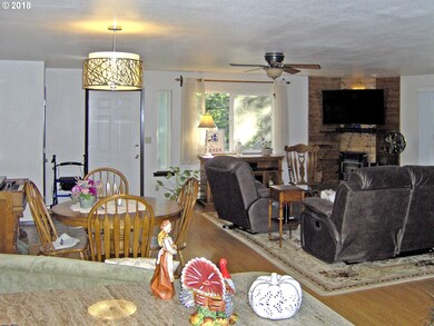 Living Room/Dining Room