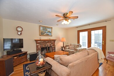 22 Dogwood Cir, Holden, MA 01520 - photo 6