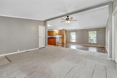 2-LivingRoom