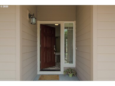 14764 SE Island Woods Ct, Clackamas, OR 97015 - photo 3