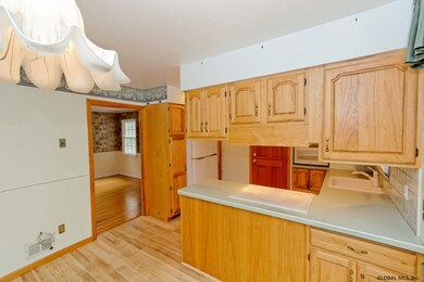 4 Toll Ln, Albany, NY 12203 - photo 6