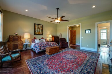 17 Windsor Pl Colts Neck NJ-print-043-09