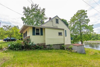 245 Sayles St, Woonsocket, RI 02895 - photo 4