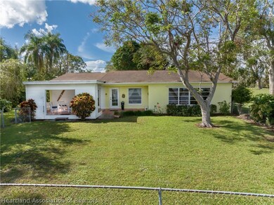 180 S Huntley Dr, Lake Placid, FL 33852 - photo 4