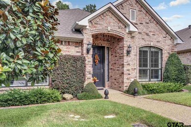 1114 Laurelwood Dr, Tyler, TX 75703 - photo 2