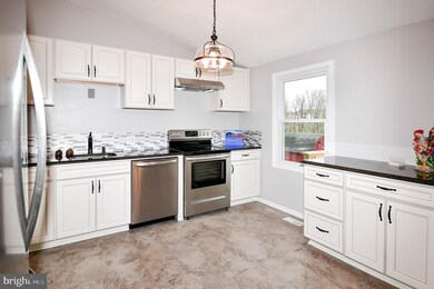 1489 Eden Dr, Frederick, MD 21701 - photo 2