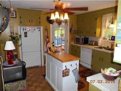 10 Dexter Hill Rd, Claremont, NH 03743 - photo 4