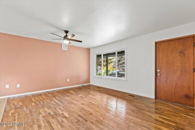 03-207 Adams Park Dr014
