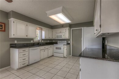 5308 Aminda St, Shawnee, KS 66226 - photo 7