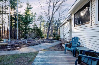 97 Gilcreast Rd, Londonderry, NH 03053 - photo 4