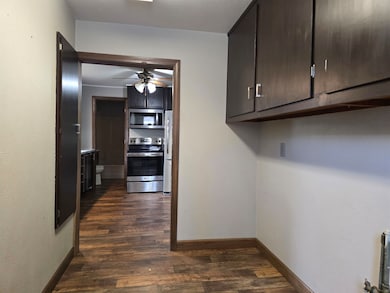 126 E North St, Plainfield, WI 54966 - photo 3