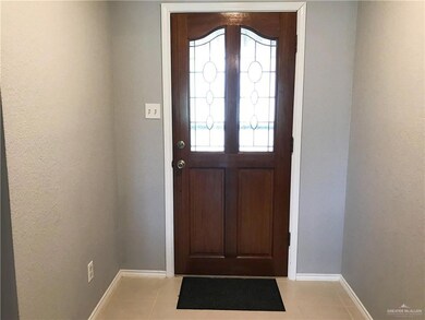 303 Diana Dr, Alamo, TX 78516 - photo 3