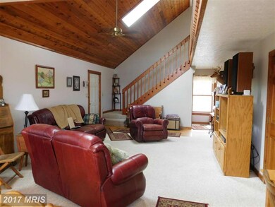 1204 N Timber Ridge Rd, Cross Junction, VA 22625 - photo 5