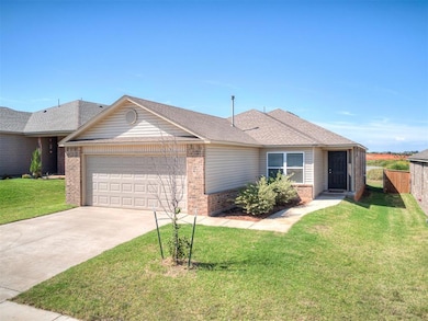 9949 Rattlesnake Ln, Yukon, OK 73099 - photo 6