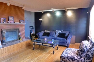 LivingRoom3