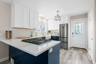 1423 Manchester Ave, Westchester, IL 60154 - photo 6