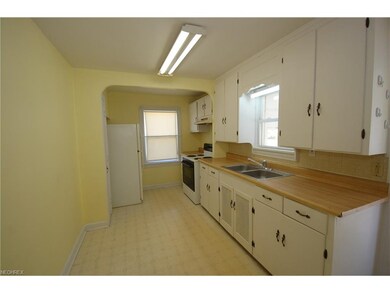 5103 Royalton Rd, North Royalton, OH 44133 - photo 4