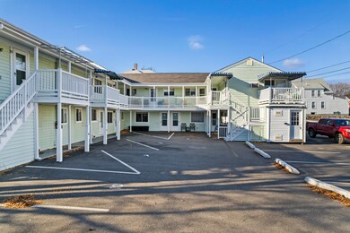 7 Bay Ave #14_107