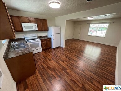 2211 Keenan Ave, Copperas Cove, TX 76522 - photo 4