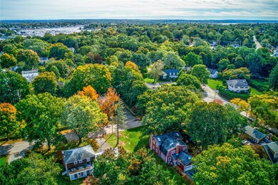 4 Stratford Rd, Barrington, RI 02806 - photo 2