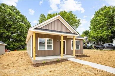 841 7th St, Statesville, NC 28677 - photo 4
