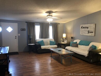 12 Oaktree Dr, Ardmore, OK 73401 - photo 2