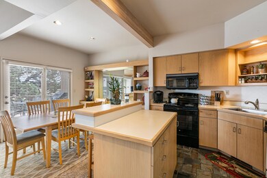 1948 Redtail Hawk Dr, Redmond, OR 97756 - photo 6