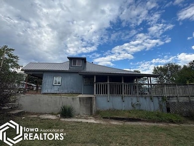 1217 S 9th St, Centerville, IA 52544 - photo 3