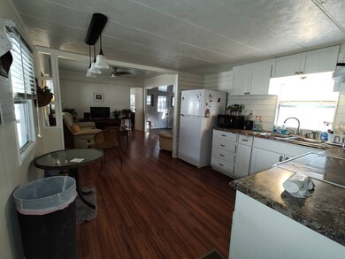 601 Starkey Rd unit 303, Largo, FL 33771 - photo 2