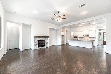 32076 Autumn Orchard Ln, Shenandoah, TX 77385 - photo 7