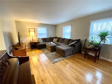 3038 Fairlawn Ct, Columbus, IN 47203 - photo 2