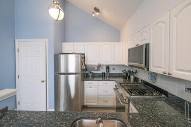 22 Harrison Ln unit L-306, Ludlow, VT 05149 - photo 5