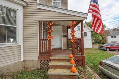 5 Gerry Ave, Newmarket, NH 03857 - photo 4