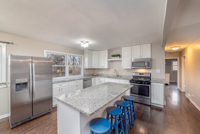 29W376 Wagner Rd, Naperville, IL 60564 - photo 7